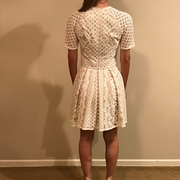 LOVER Cream Lace Dress Size 2 - Picture 3 of 6